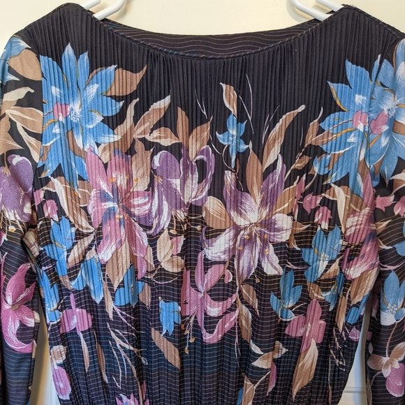 Vintage Blouson Floral Midi Dress - Picture 9 of 11